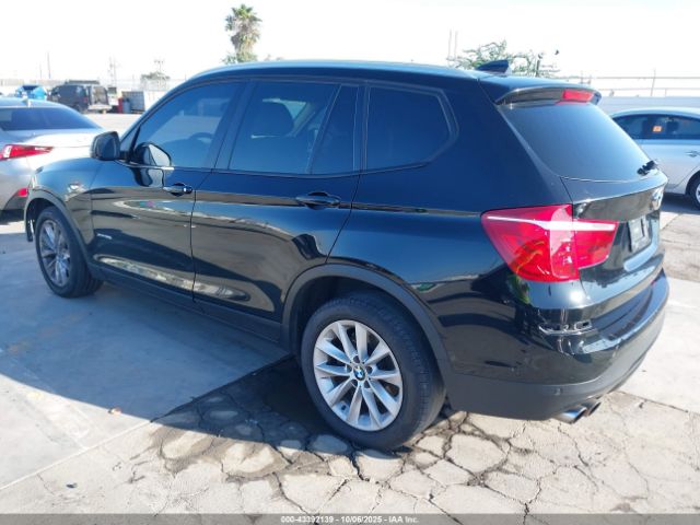 2016 BMW X3 5UXWX9C58G0D82341 Photo 2