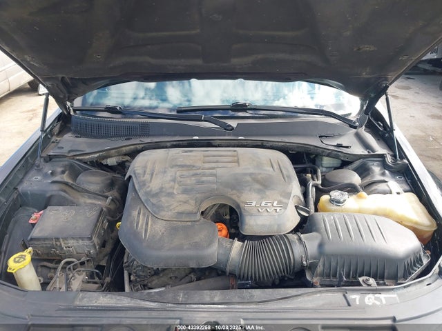 2014 Chrysler 300 მანქანა იყიდება აუქციონზე, vin: 2C3CCARG5EH184398, აუქციონის ნომერი: 43392258