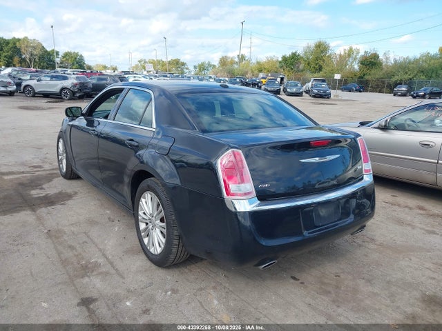 2014 Chrysler 300 მანქანა იყიდება აუქციონზე, vin: 2C3CCARG5EH184398, აუქციონის ნომერი: 43392258