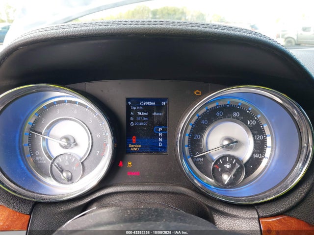 2014 Chrysler 300 მანქანა იყიდება აუქციონზე, vin: 2C3CCARG5EH184398, აუქციონის ნომერი: 43392258