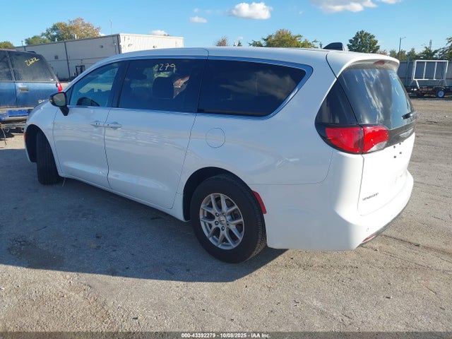 Chrysler Voyager Lx 2025 2C4RC1CG8SR521974 Image 3