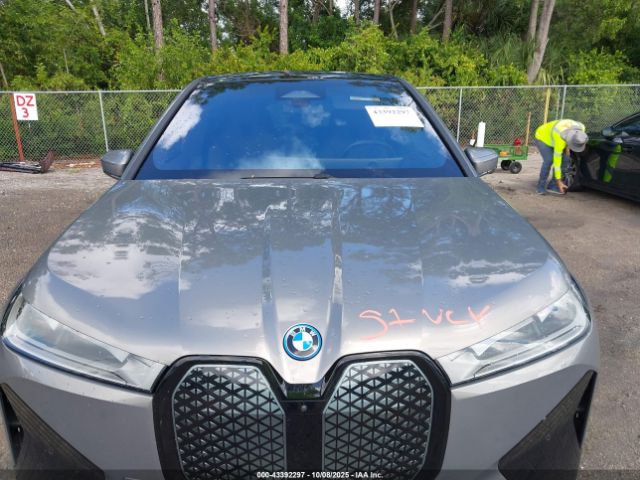 2024 BMW IX WB523CF06RCR94511 Photo 9