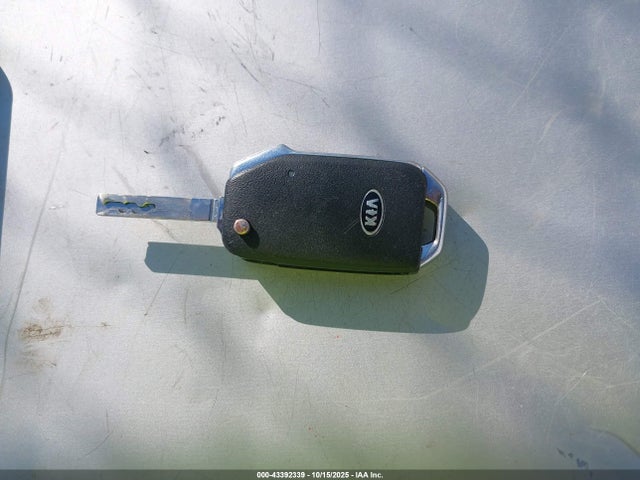 3KPF24AD9KE136568 KIA Forte Lxs