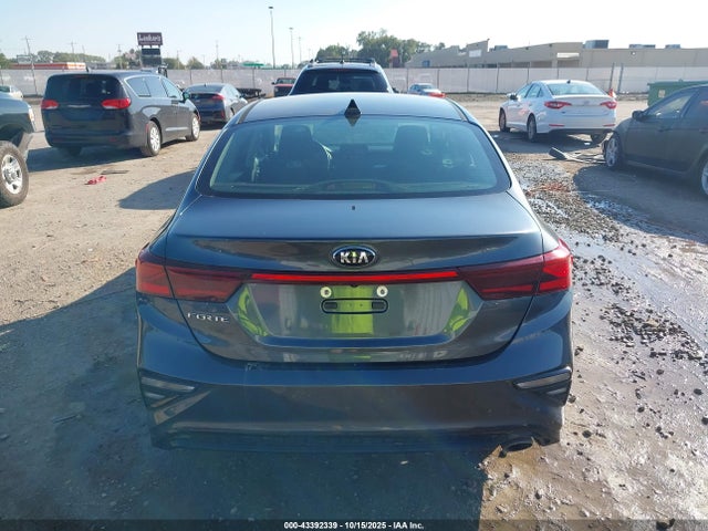 3KPF24AD9KE136568 KIA Forte Lxs