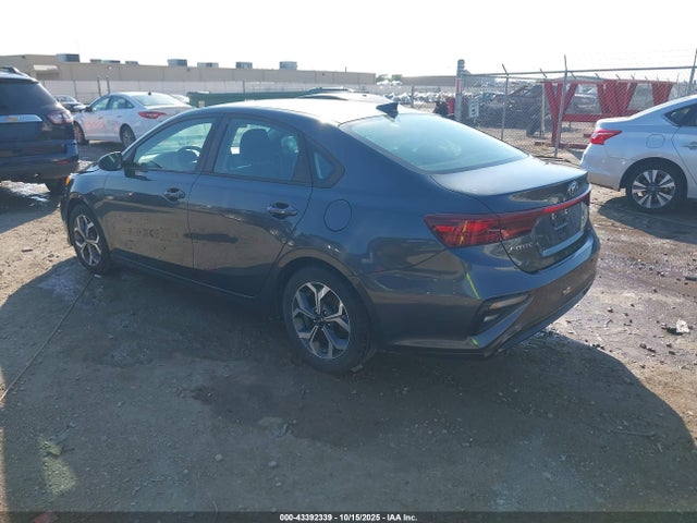 3KPF24AD9KE136568 KIA Forte Lxs