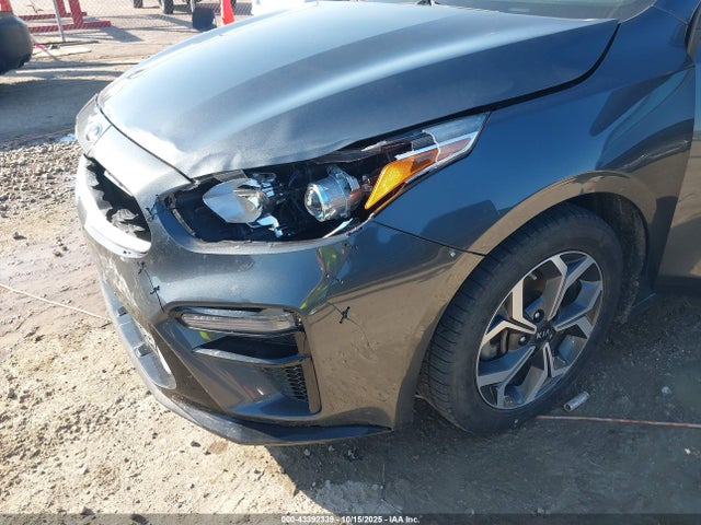 3KPF24AD9KE136568 KIA Forte Lxs