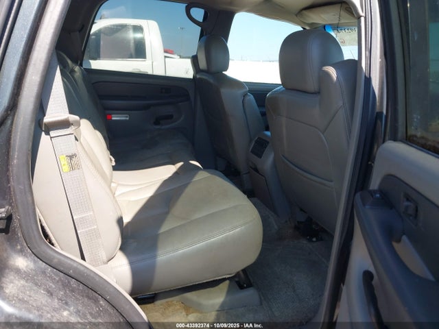 2003 Chevrolet Tahoe Lt მანქანა იყიდება აუქციონზე, vin: 1GNEC13Z83R242636, აუქციონის ნომერი: 43392374