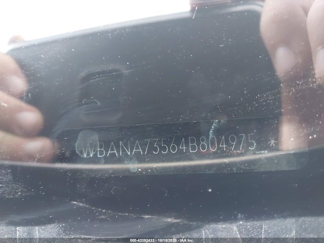 2004 Bmw 530i მანქანა იყიდება აუქციონზე, vin: WBANA73564B804975, აუქციონის ნომერი: 43392433