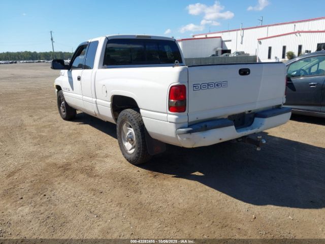 2000 DODGE RAM 1500 3B7HC13Y6YM205963 Photo 2