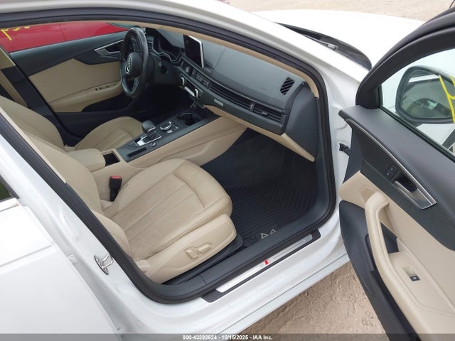 2017 AUDI A4 WAUENAF41HN036573 Photo 4