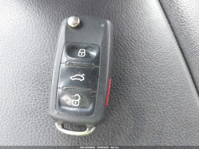 2016 VOLKSWAGEN TIGUAN WVGAV7AX2GW509956 Photo 10