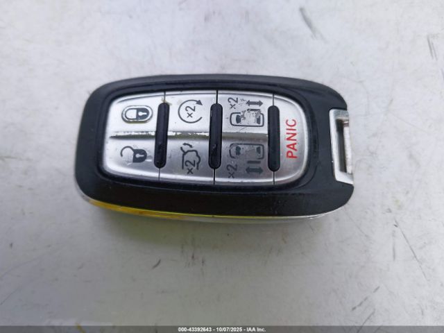 2020 CHRYSLER VOYAGER 2C4RC1DG1LR264995 Photo 10