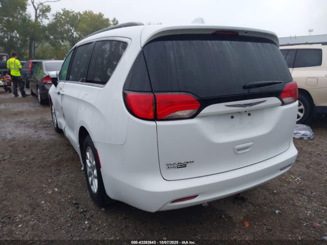 2020 CHRYSLER VOYAGER 2C4RC1DG1LR264995 Photo 2