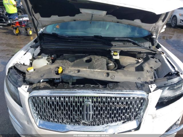 2019 LINCOLN MKC 5LMCJ3C9XKUL43621 Photo 9