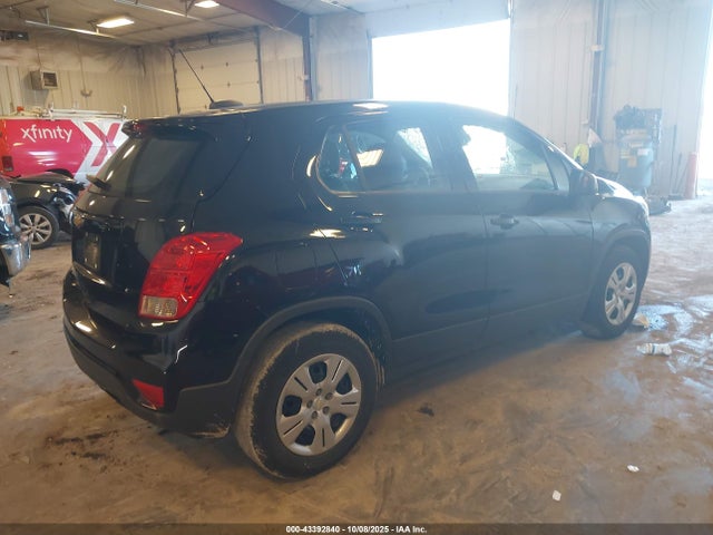 Продаж на аукціоні авто 2018 Chevrolet Trax Ls, vin: 3GNCJKSB2JL316435, номер лоту: 43392840
