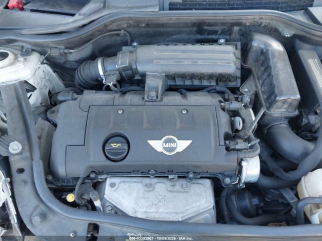 2010 MINI COOPER WMWMF3C50ATZ28252 Photo 9