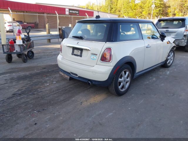 2010 MINI COOPER WMWMF3C50ATZ28252 Photo 3