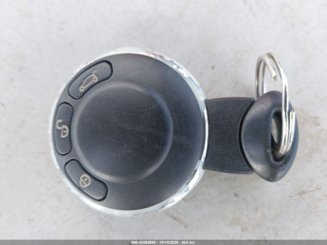 2008 MINI COOPER WMWMF33588TT61069 Photo 10