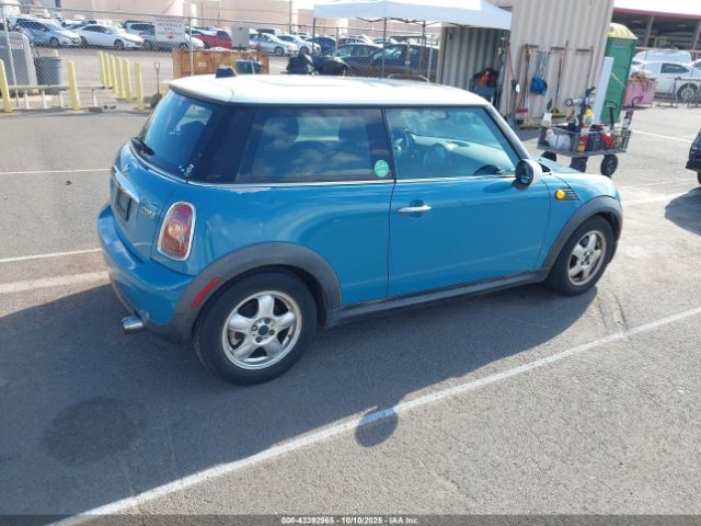 2008 MINI COOPER WMWMF33588TT61069 Photo 3