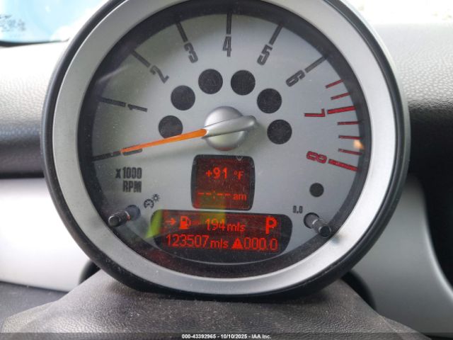 2008 MINI COOPER WMWMF33588TT61069 Photo 6