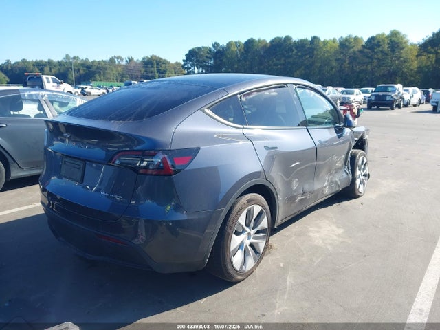 2023 TESLA MODEL Y 7SAYGDEE7PA200282 Photo 3