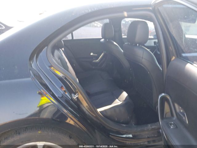 2019 MERCEDES-BENZ A 220 WDD3G4FB9KW025526 Photo 7