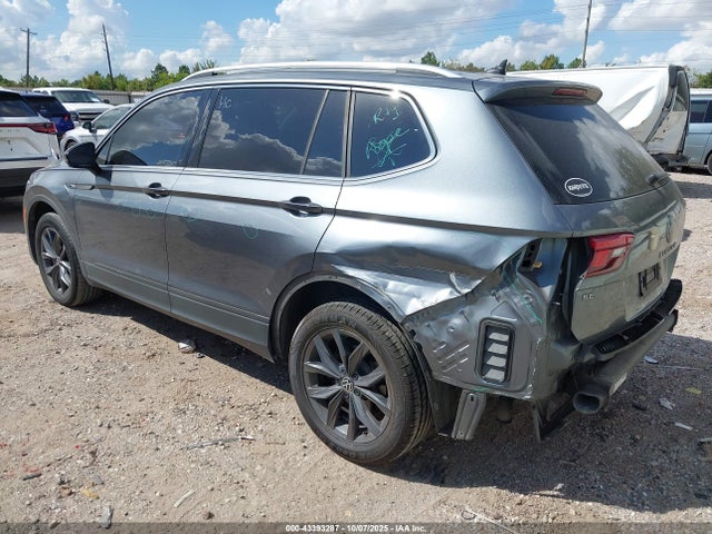 3VV3B7AX8NM127984 Volkswagen Tiguan