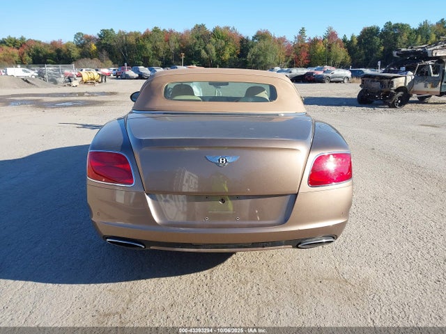 Bentley CONTINENTAL GT 2014 SCBGU3ZA7EC091020 Image 16
