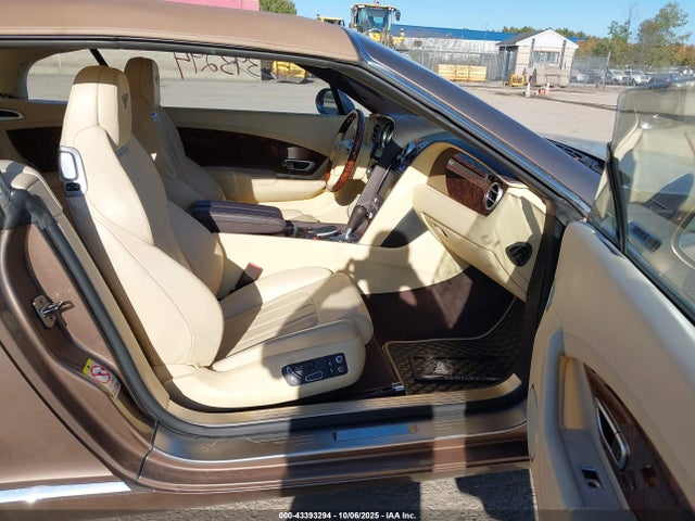 2014 BENTLEY CONTINENTAL GT SCBGU3ZA7EC091020 Photo 4
