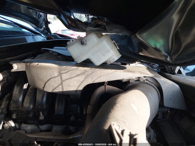 3TMCZ5AN9JM141027 Toyota Tacoma Sr5 V6