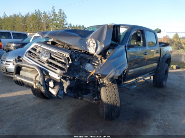 3TMCZ5AN9JM141027 Toyota Tacoma Sr5 V6
