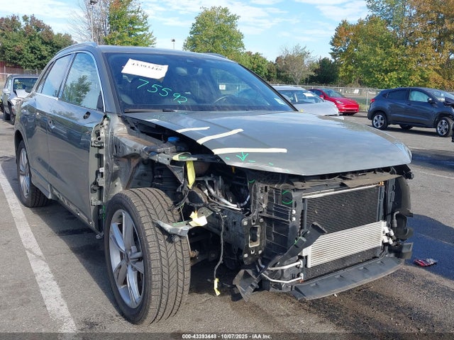 2021 AUDI Q3 WA1DECF36M1055519 Photo 5