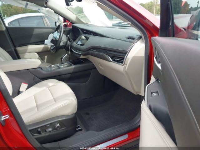 2023 CADILLAC XT4 1GYFZCR4XPF185943 Photo 4