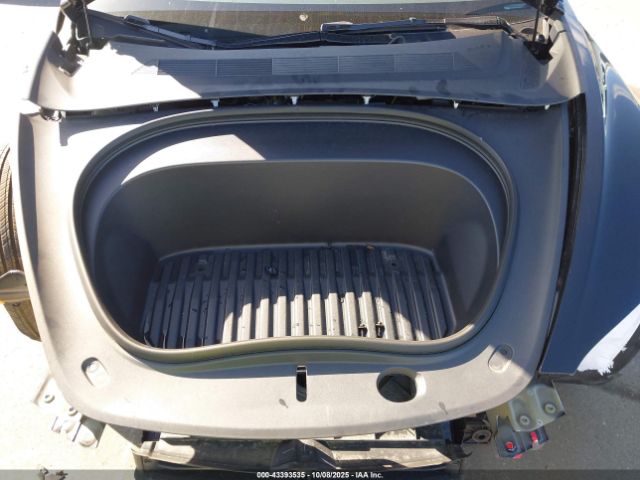 2025 TESLA MODEL 3 5YJ3E1EA5SF936318 Photo 9