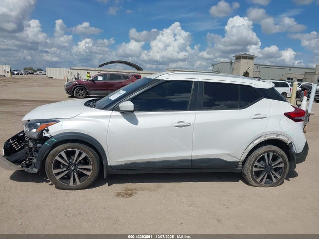 3N1CP5CU2JL500155 Nissan KICKS SV