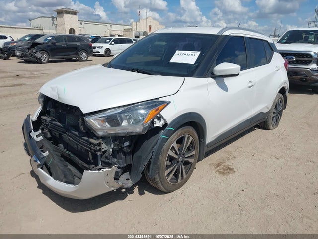 3N1CP5CU2JL500155 Nissan KICKS SV