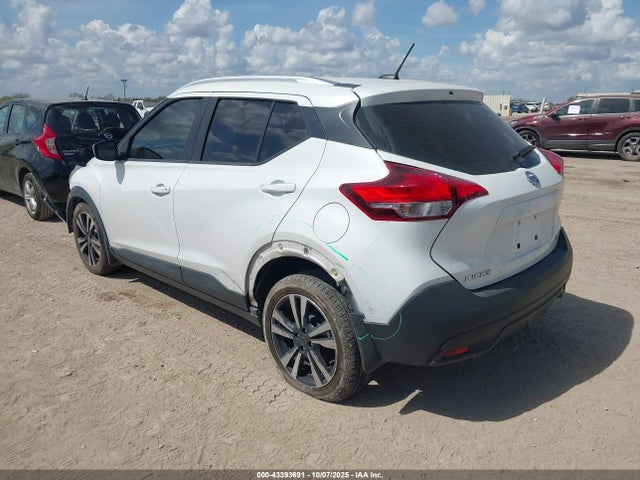3N1CP5CU2JL500155 Nissan KICKS SV
