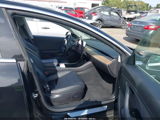 2019 TESLA MODEL 3 5YJ3E1EA5KF296465 Photo 4