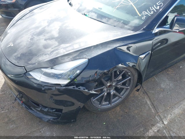 2019 TESLA MODEL 3 5YJ3E1EA5KF296465 Photo 5