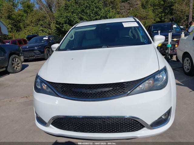 2C4RC1EG5JR247886 Chrysler Pacifica