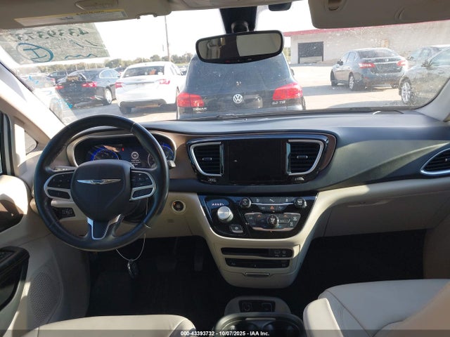 2C4RC1EG5JR247886 Chrysler Pacifica
