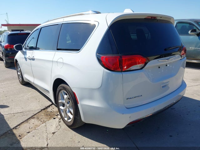 2C4RC1EG5JR247886 Chrysler Pacifica
