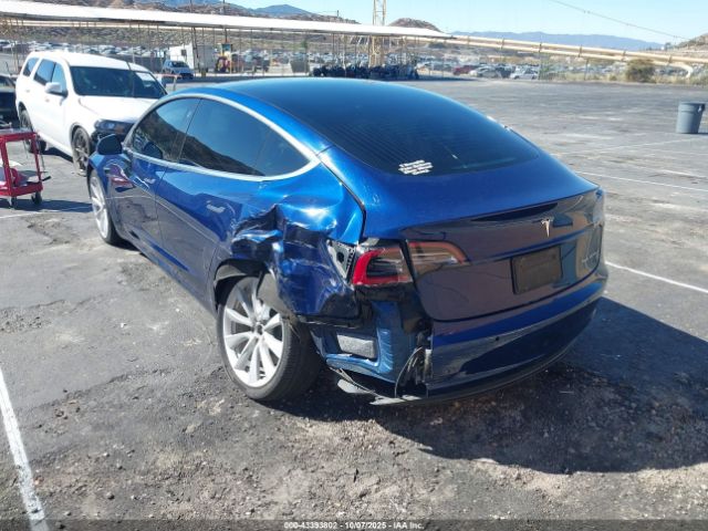 2019 TESLA MODEL 3 5YJ3E1EB7KF365598 Photo 2