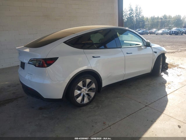 2023 TESLA MODEL Y 7SAYGAEE9PF587791 Photo 3