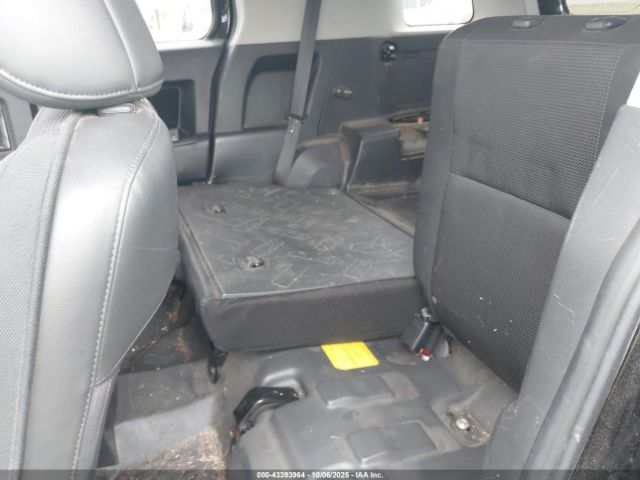 2007 TOYOTA FJ CRUISER JTEBU11F470070760 Photo 7