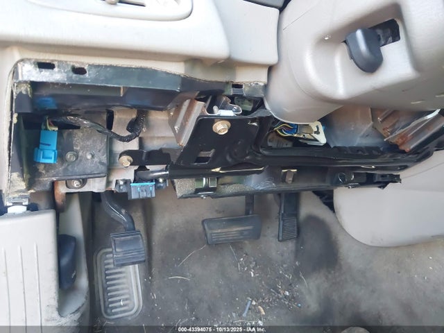 43394075 :رقم المزاد ، 1G6KD54Y65U200751 vin ، 2005 Cadillac Deville Standard مزاد بيع