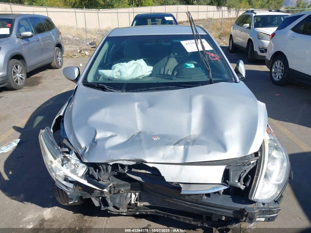 KMHCT4AE0GU105951 Hyundai ACCENT SE