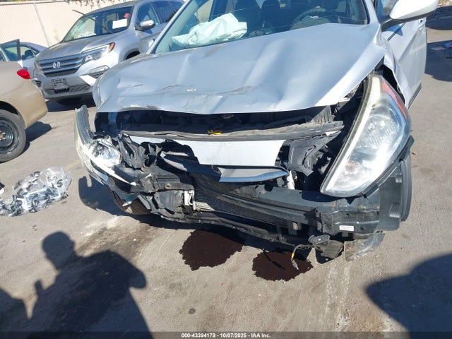 KMHCT4AE0GU105951 Hyundai ACCENT SE