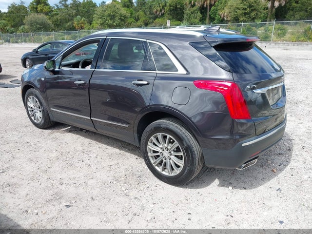 2018 CADILLAC XT5 1GYKNCRS9JZ233723 Photo 2