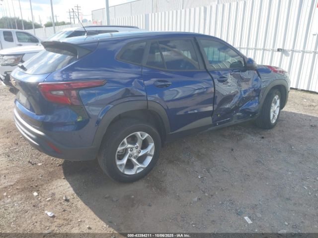 2024 CHEVROLET TRAX KL77LFE25RC001429 Photo 3